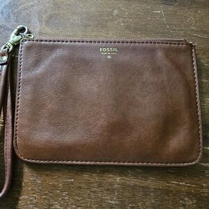 Fossil Wristlet - Chestnut leather